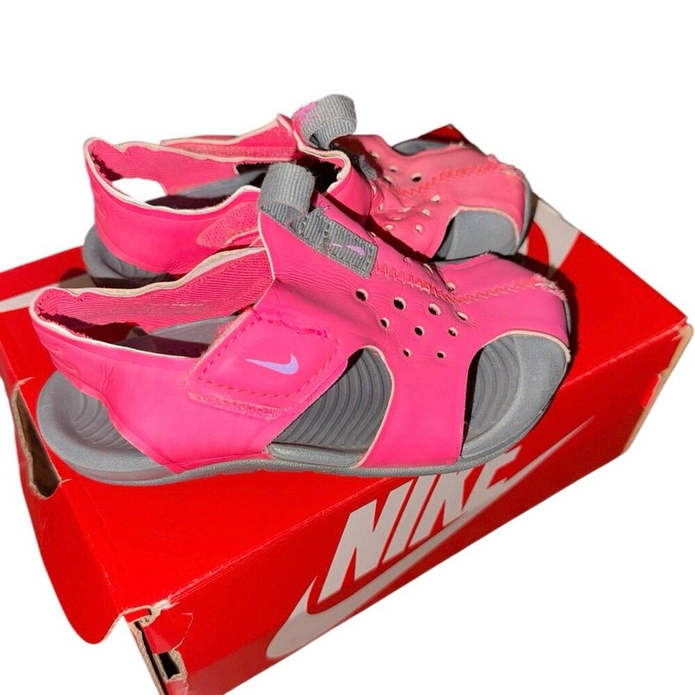 Nike Sunray Water Shoes Sz. 7c  Toddler Pool Beach Vacation Sandals Pink Gray